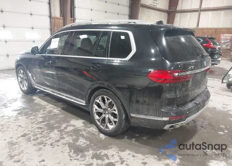 2021 BMW X7 xDrive40I z USA, uszkodzony, nr VIN 5UXCW2C00M9F66858